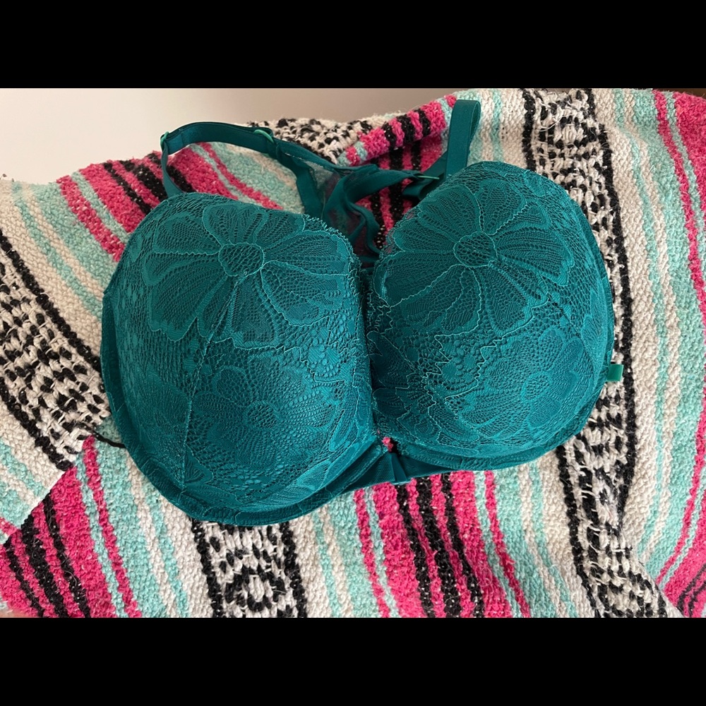 Nwot victoria secret 34ddd bra